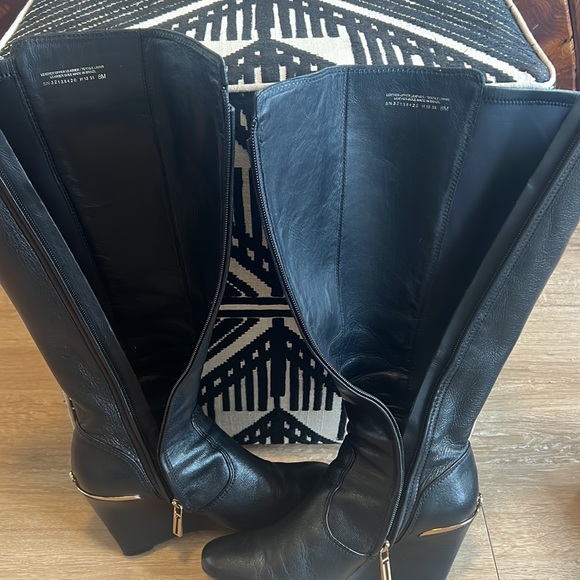 Tory Burch, Below the Kbee, Zip Up Boots - Picture 5 of 10